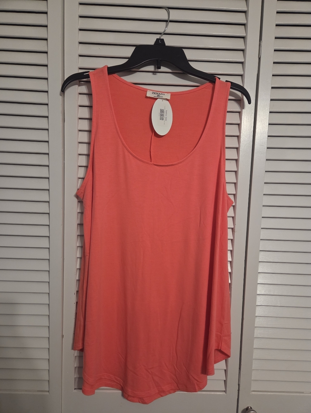 Zenana Outfitters Coral Scoop Neck Tank Top